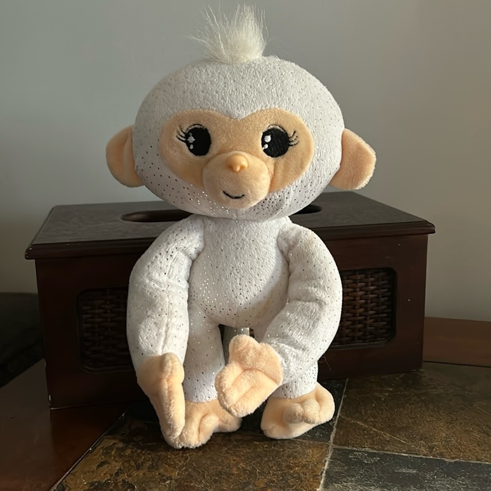 🔥🔥2017 Fingerlings WHITE SPARKLE MONKEY With SOUND 9" Plush STUFFED ANIMAL